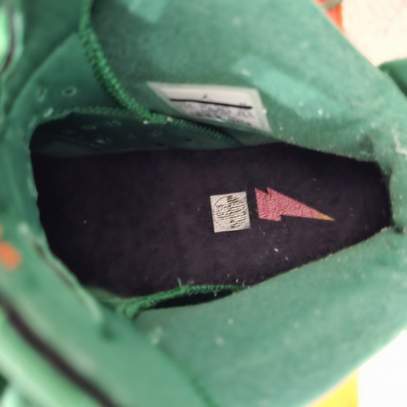 Jordan 11 Gatorade Green - Picture 4 of 15